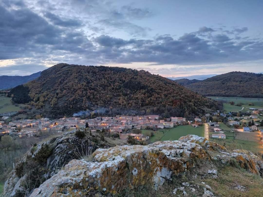 Lodge Tente Les Pommiers Glamping O Rendez-Vous En Demi-Pension Roquefeuil 外观 照片